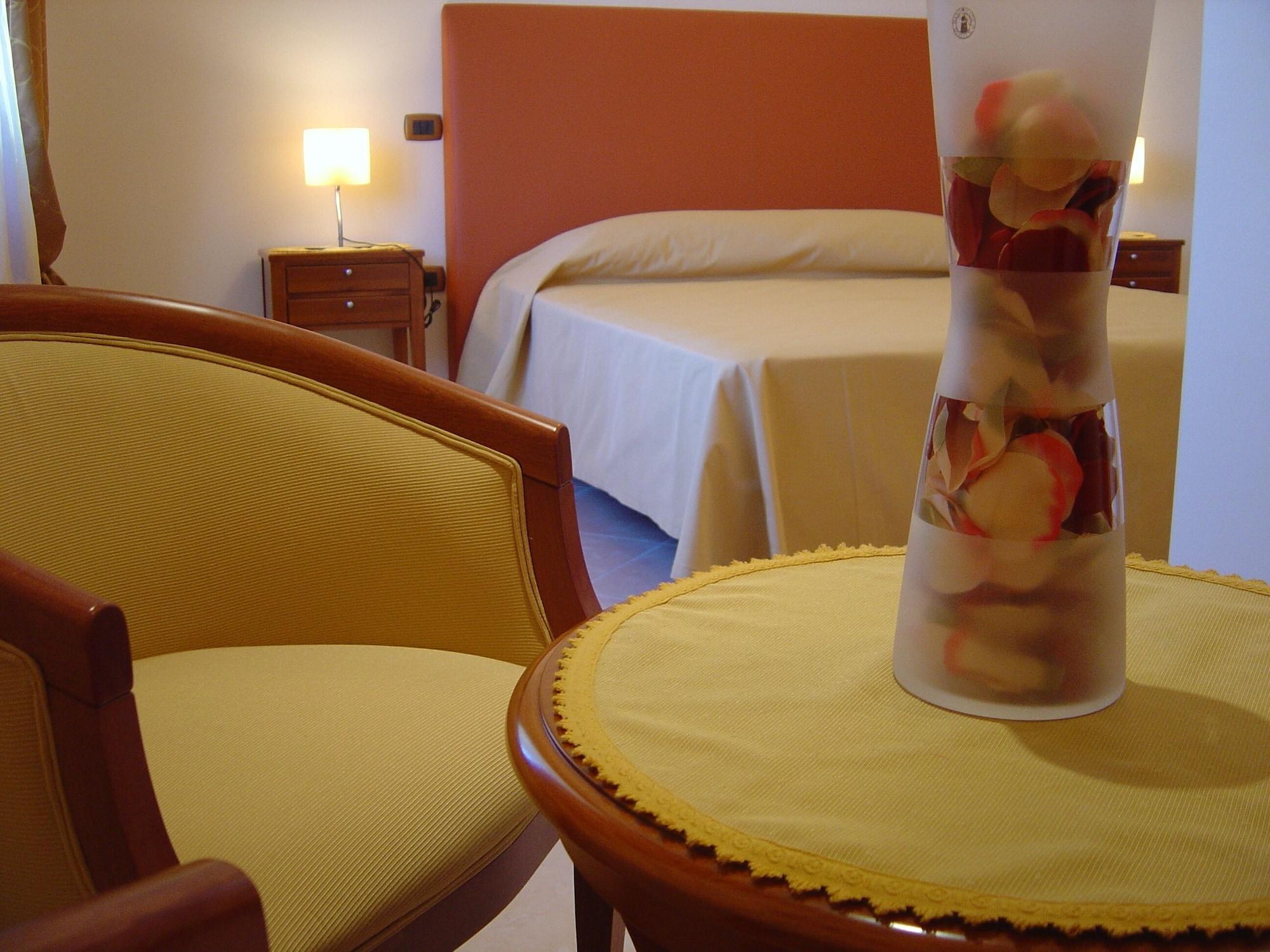 Ranch Palace Hotel Napoli Esterno foto