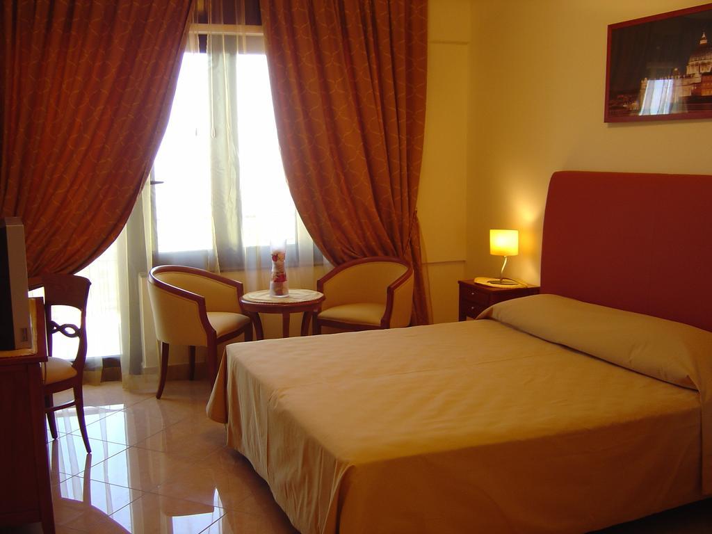 Ranch Palace Hotel Napoli Esterno foto