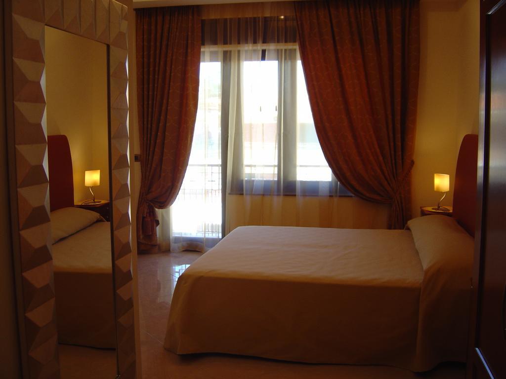 Ranch Palace Hotel Napoli Esterno foto