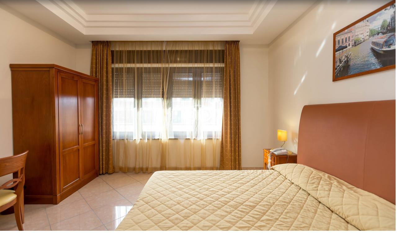 Ranch Palace Hotel Napoli Esterno foto